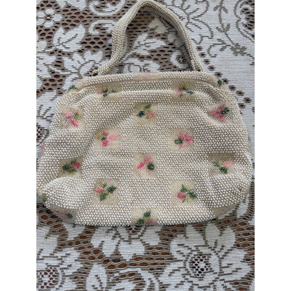 Vintage Lumured Corde Bead Floral Handbag‎ West Germany Cream Pink Kiss Lock Bag